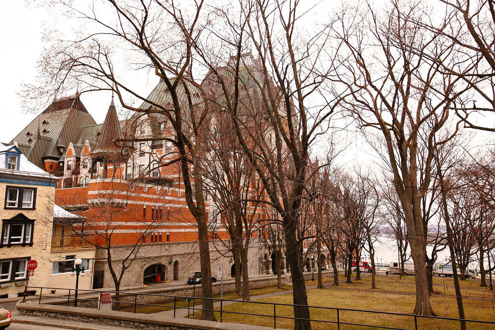 Hotel Manoir Vieux-Quebec Exterior photo